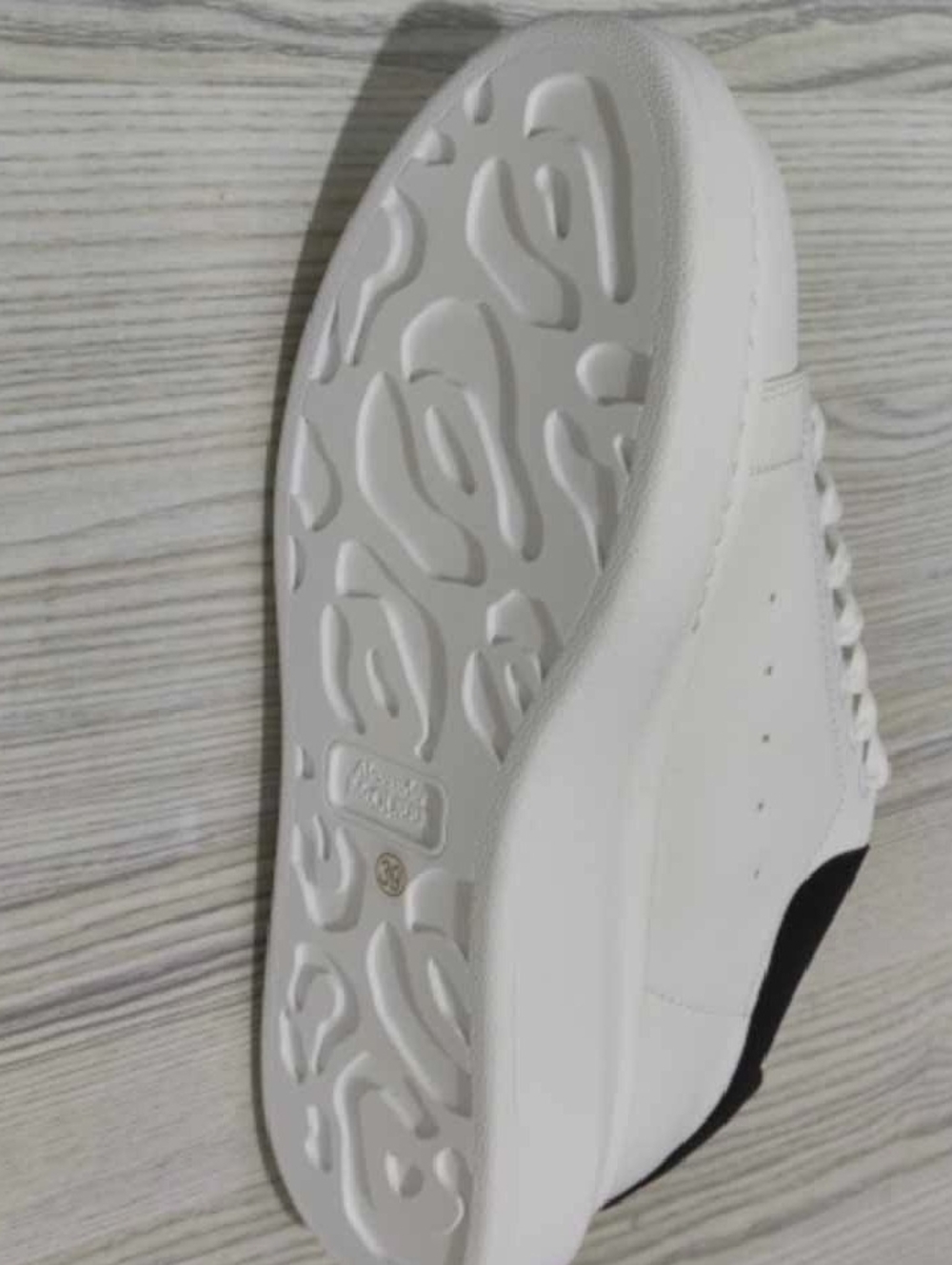 Alexander McQueen White Sneakers with Black Heel Tab - Picture 7 of 7